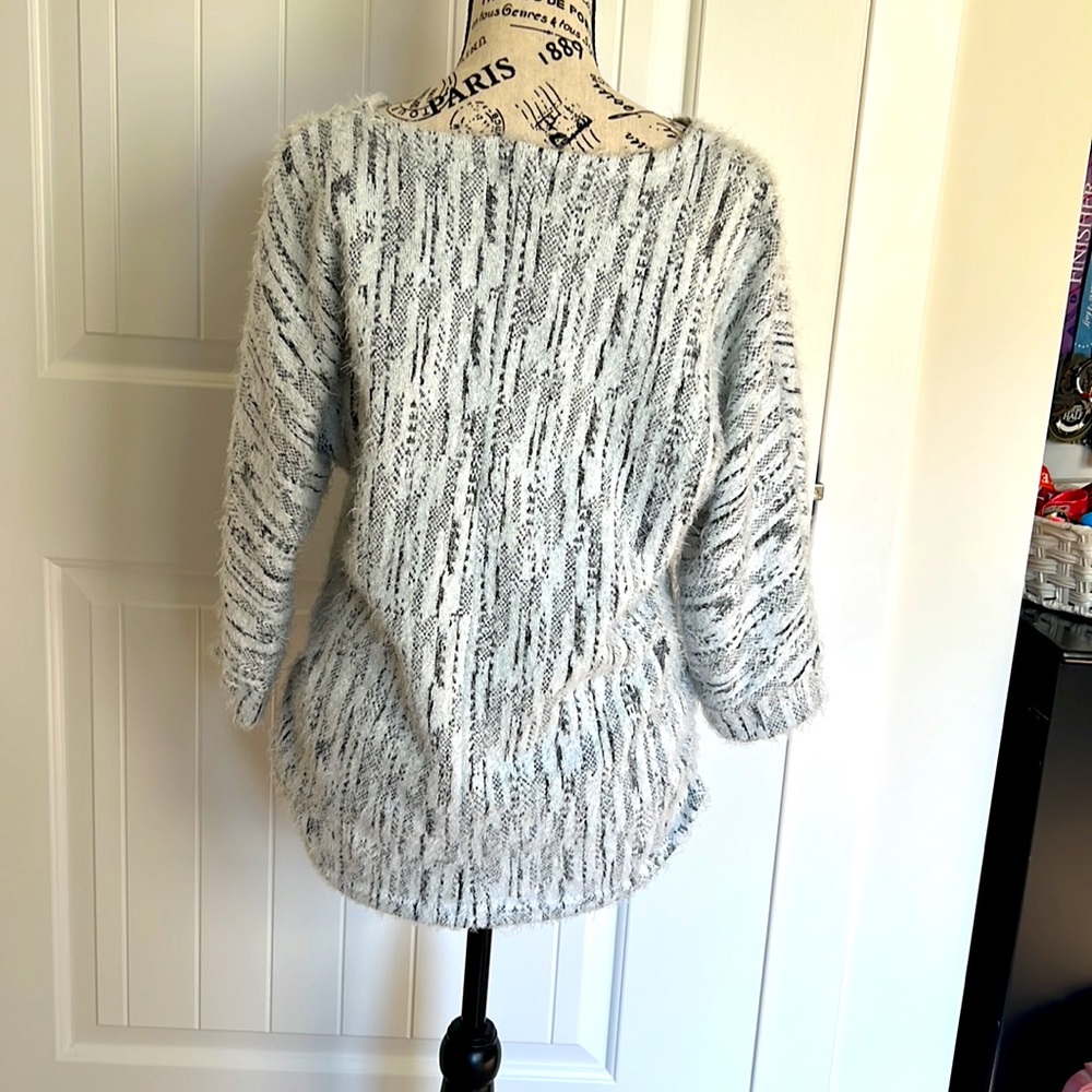 Chances R 3/4 Ruched Sweater - Picture 3 of 8